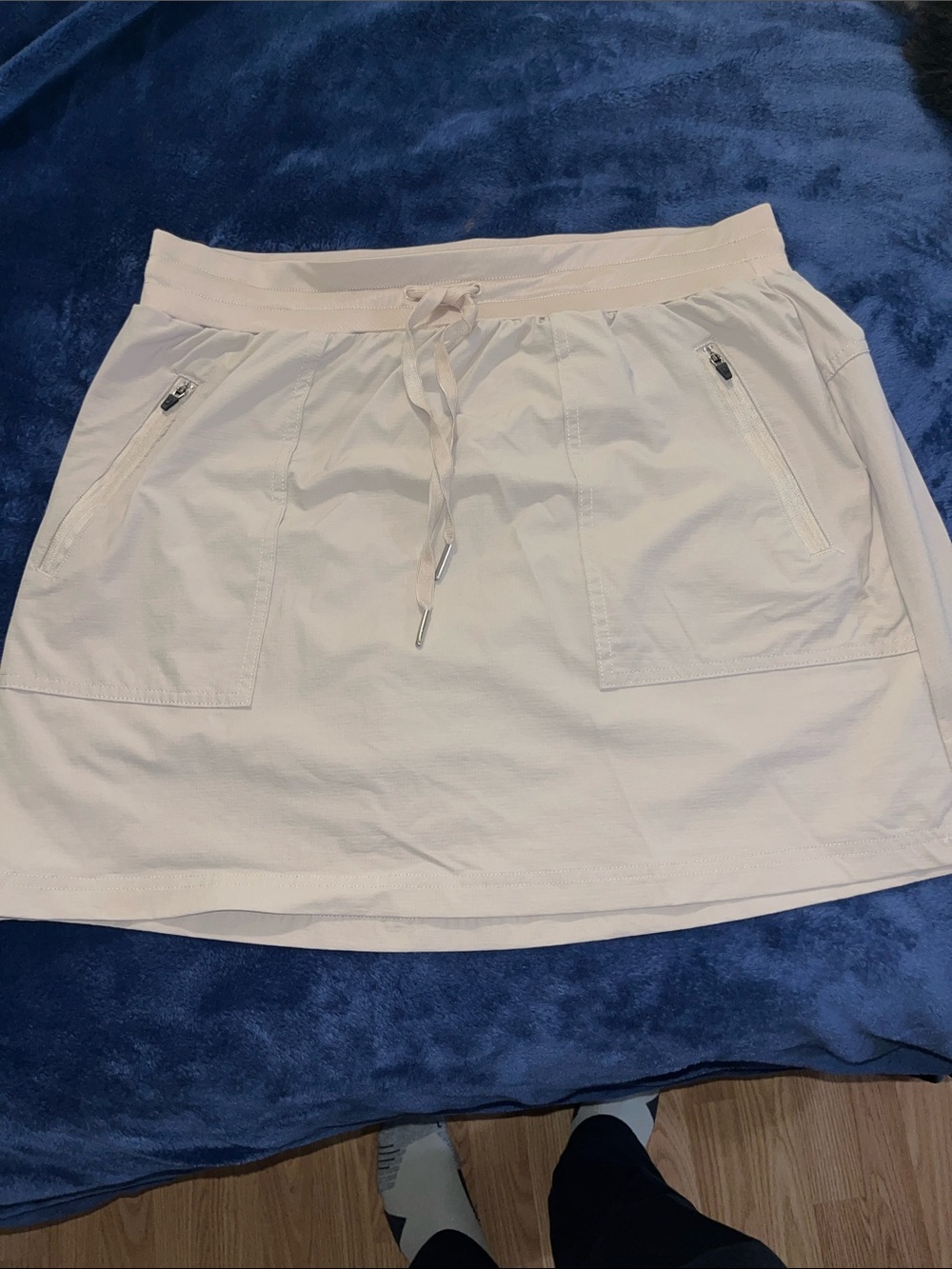Spyder White Drawstring Mini Skirt with Zip Pockets
